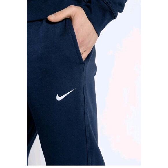 Nike Men’s Sportswear Club Fleece Tapered Joggers – Size Small (826431‑410) –EUC - Picture 3 of 12